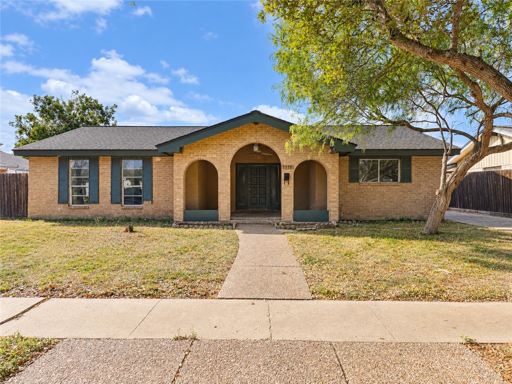 1118 Alexandria Dr — photo