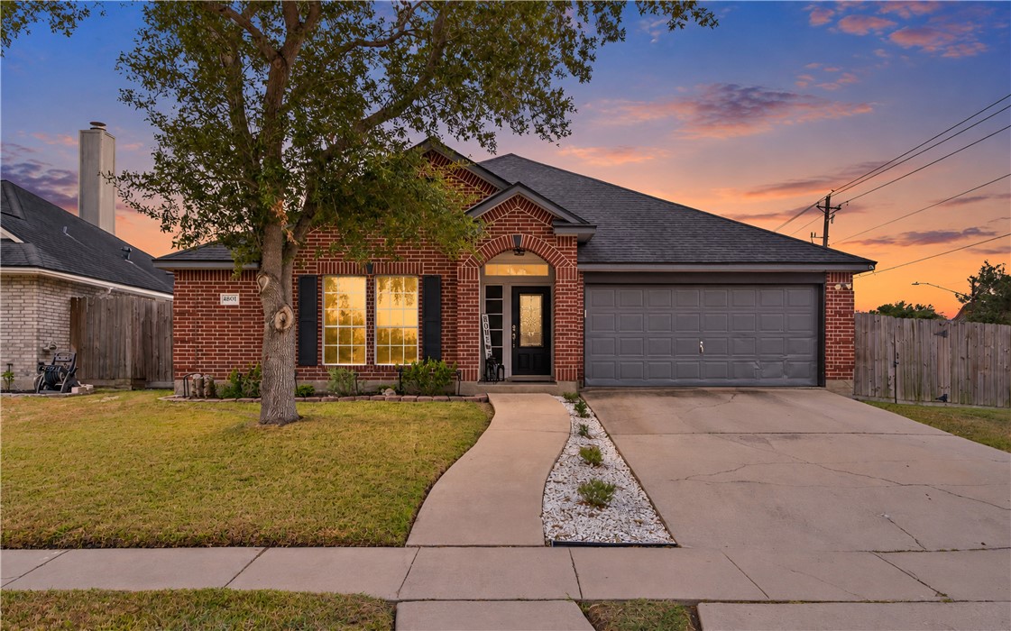 4801 Lake Livingston Dr — photo
