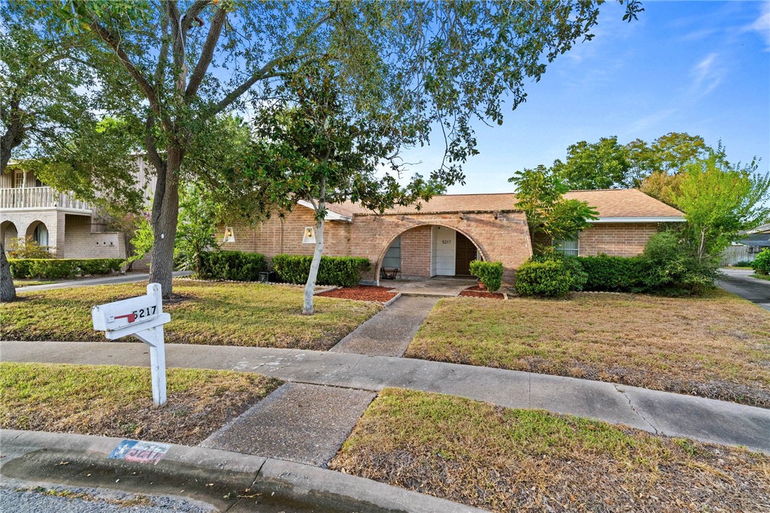 5217 Moultrie Dr — photo