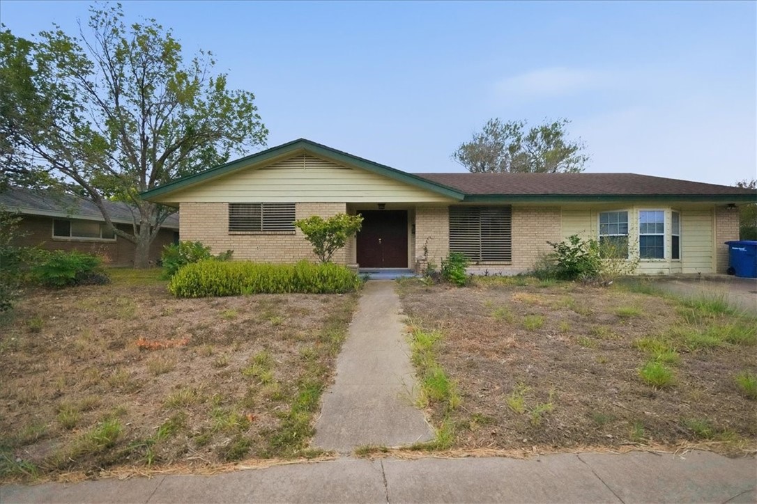 4417 Omalley Dr — photo