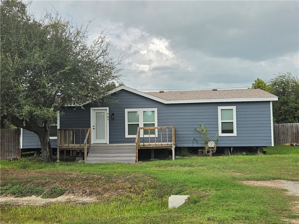 121 Copano Heights Blvd — photo