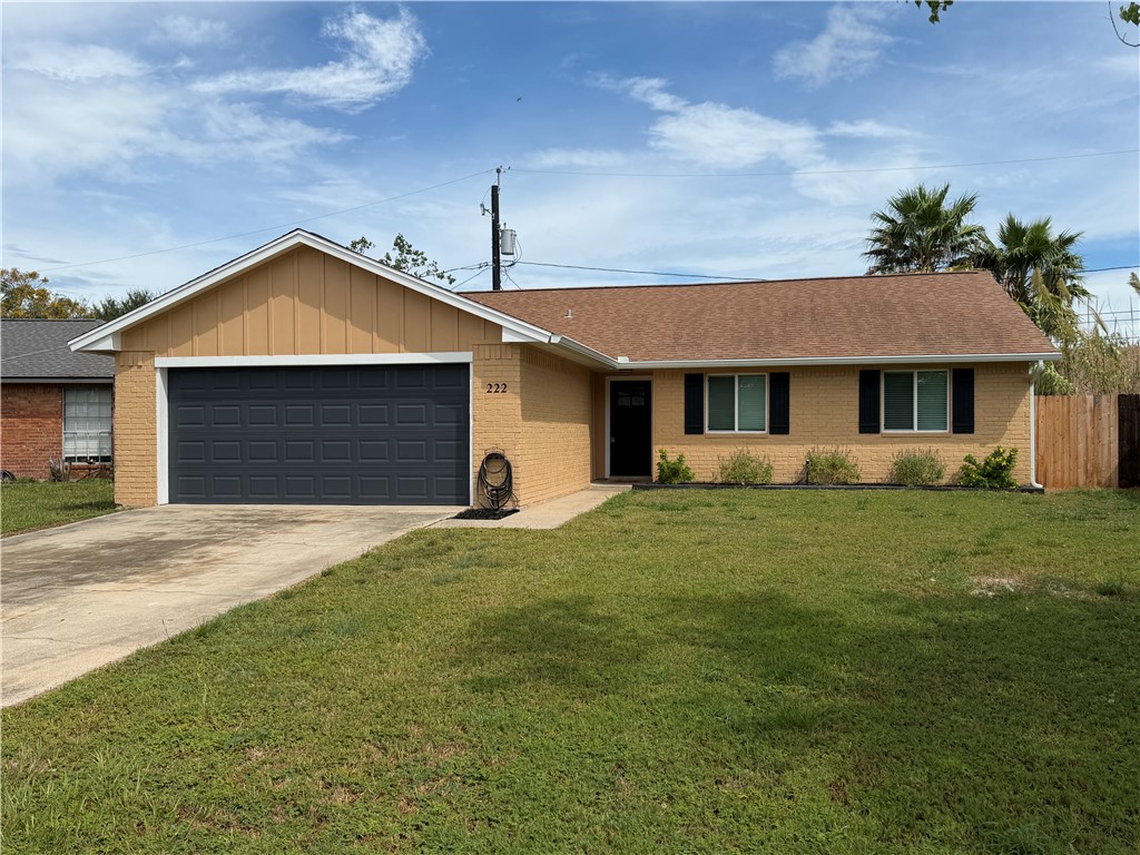 222 Perthshire Dr — photo