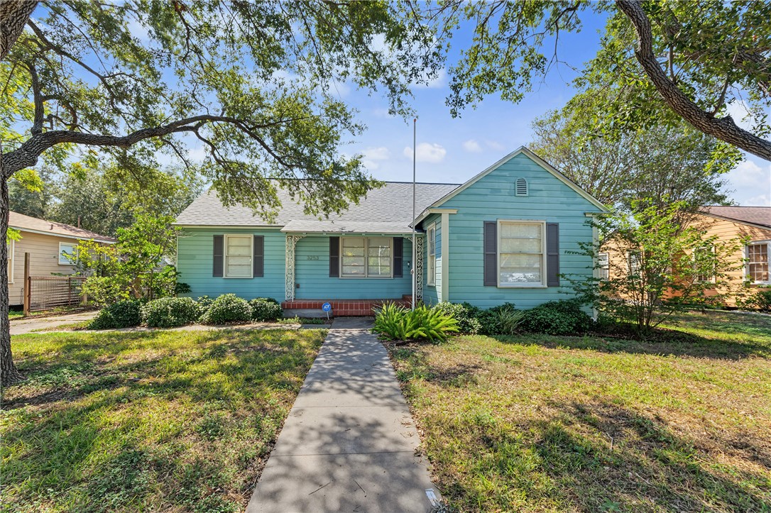 3253 Austin St — photo