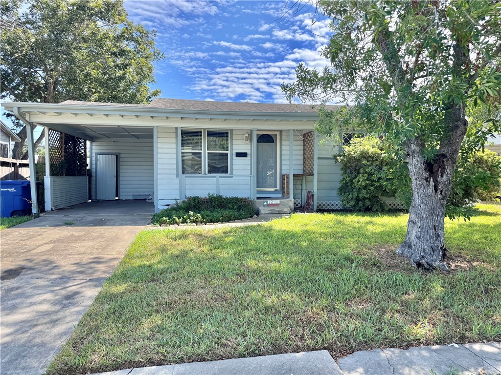 1218 Whitaker Dr — photo