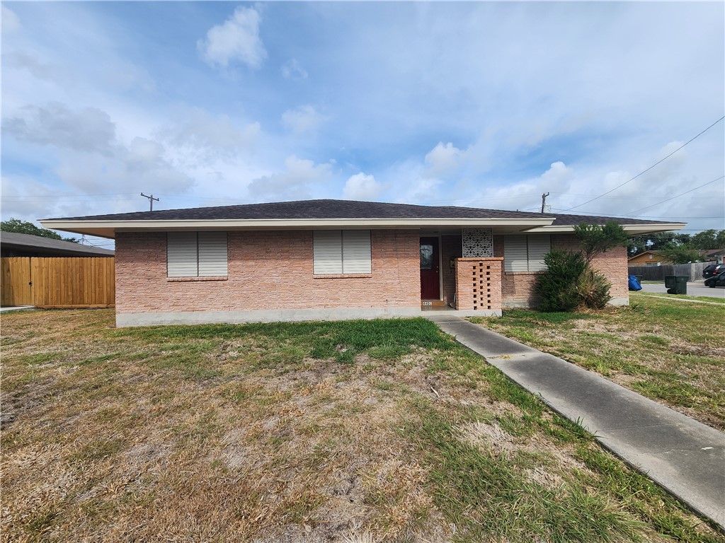 4401 Driftwood Pl — photo
