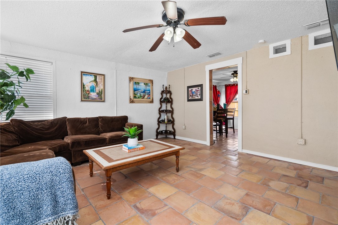 2475 Avenue E E, Ingleside, TX 78362 — photo 3