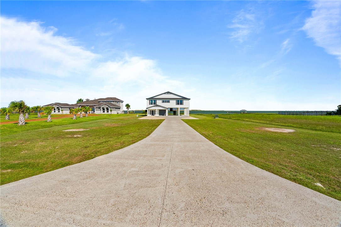 135 Sunrise Dr — photo