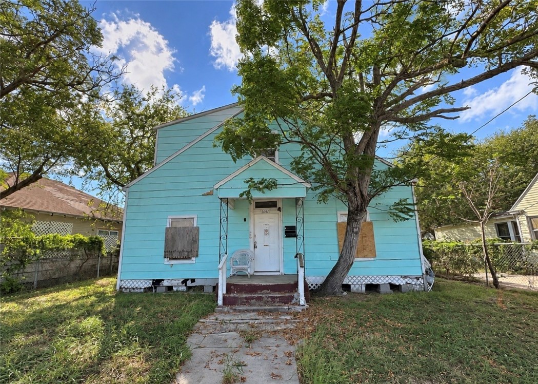 1011 S Alameda St — photo