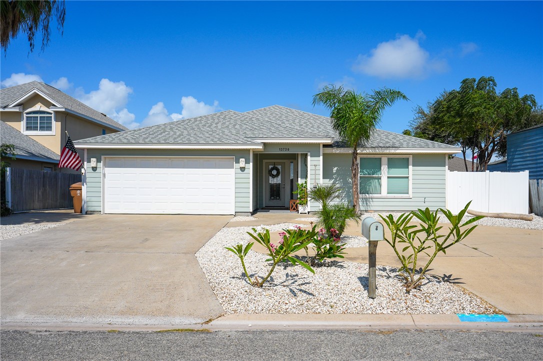 13730 Eaglesnest Bay Dr — photo