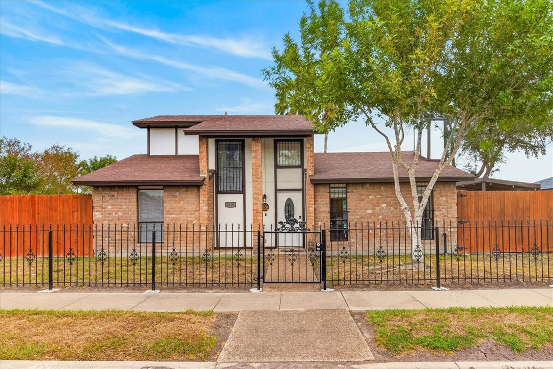 3102 Seahawk Dr — photo