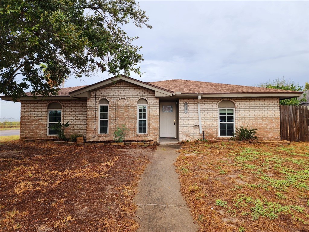 3334 Otranto Dr — photo