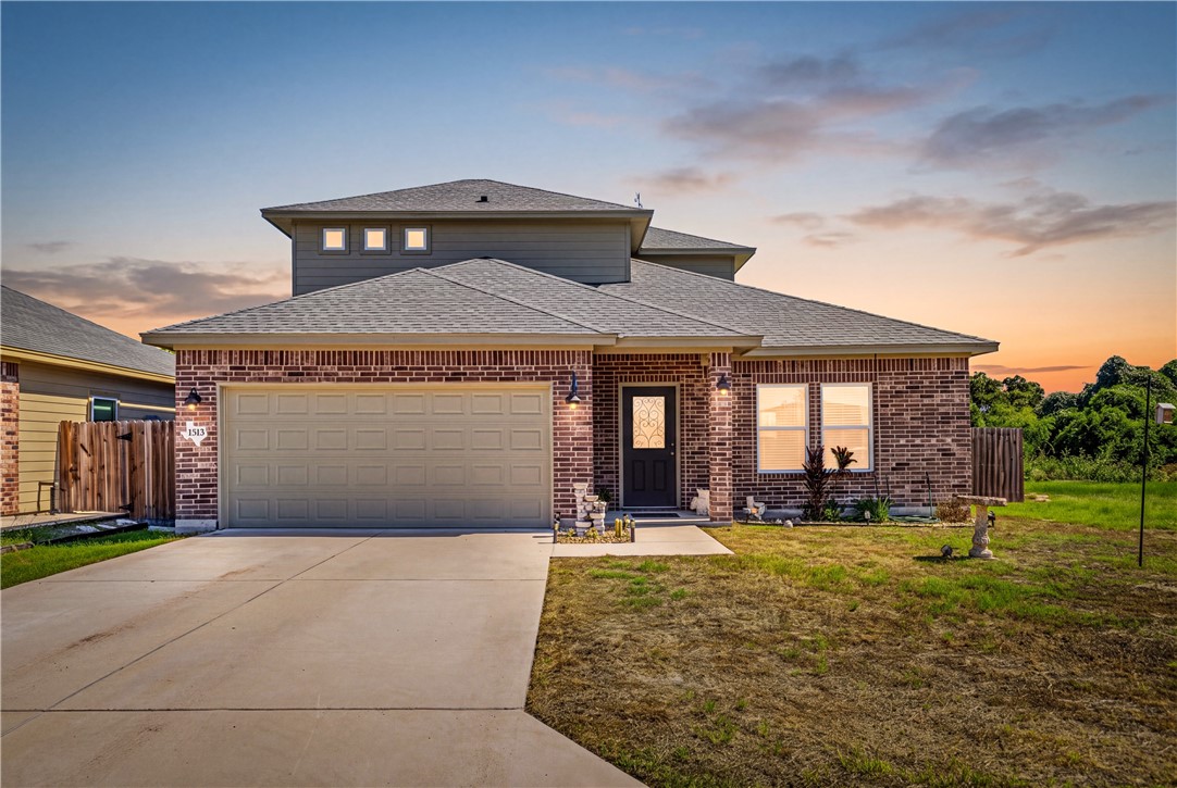 1513 Lisa Ann Dr — photo