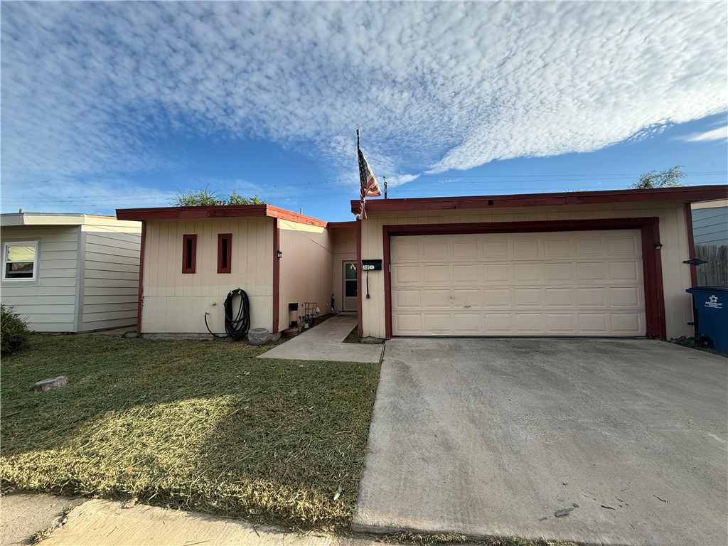 32 S Commonsway Dr — photo