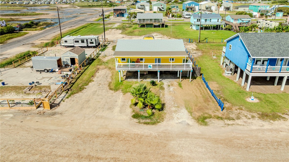 Home in Rockport, TX 78382 — photo 2