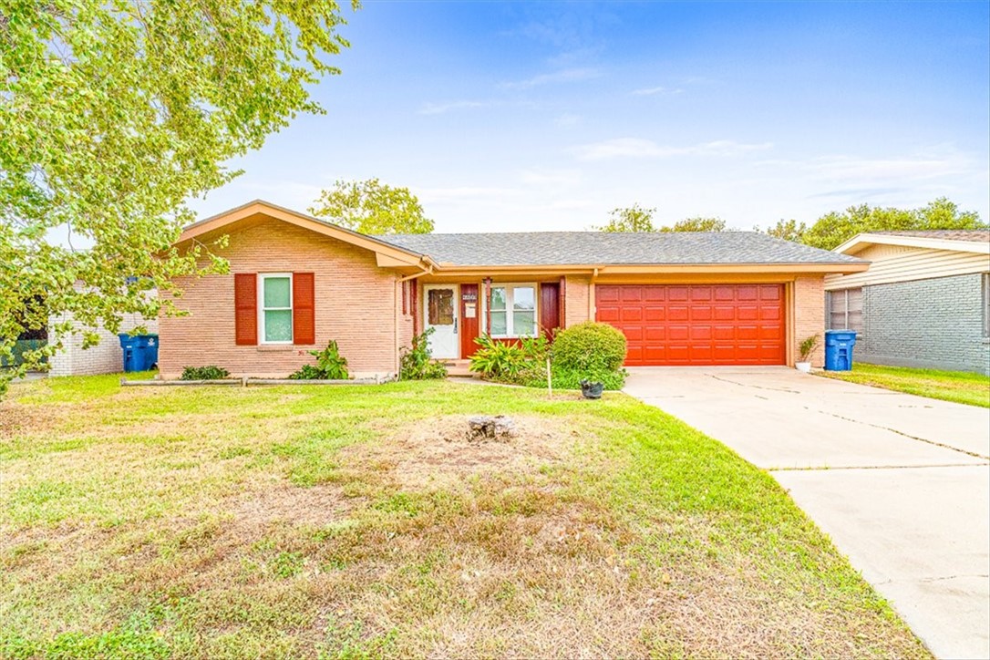 1403 Dallas St — photo