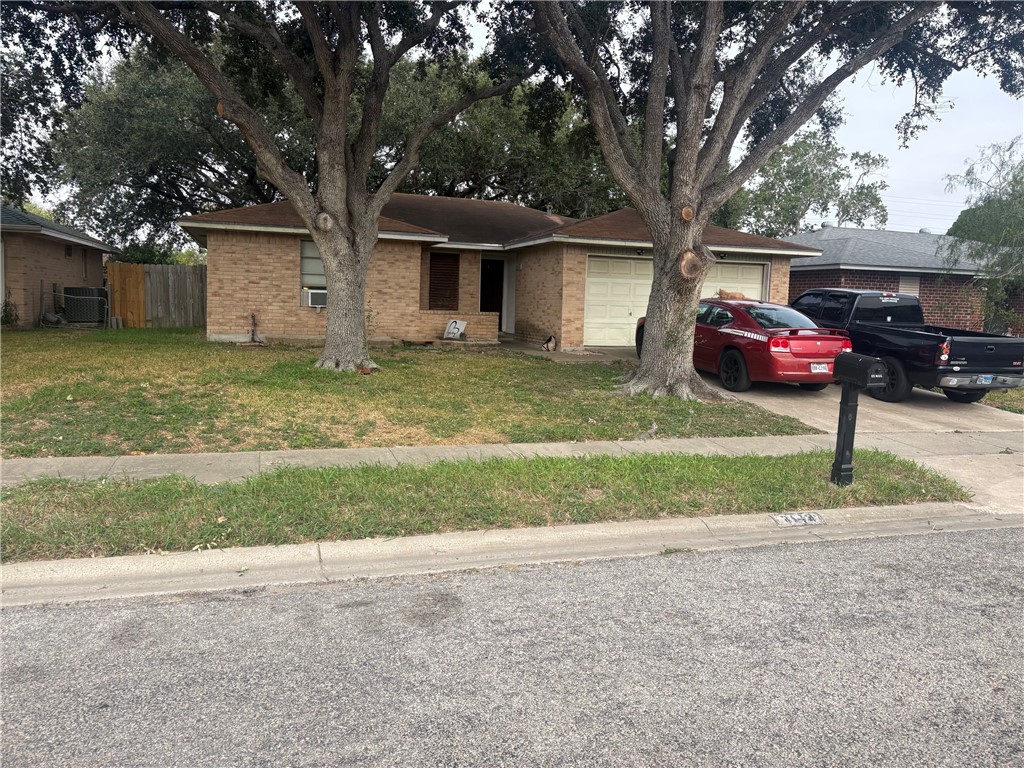 2129 Meadowgrove Dr — photo