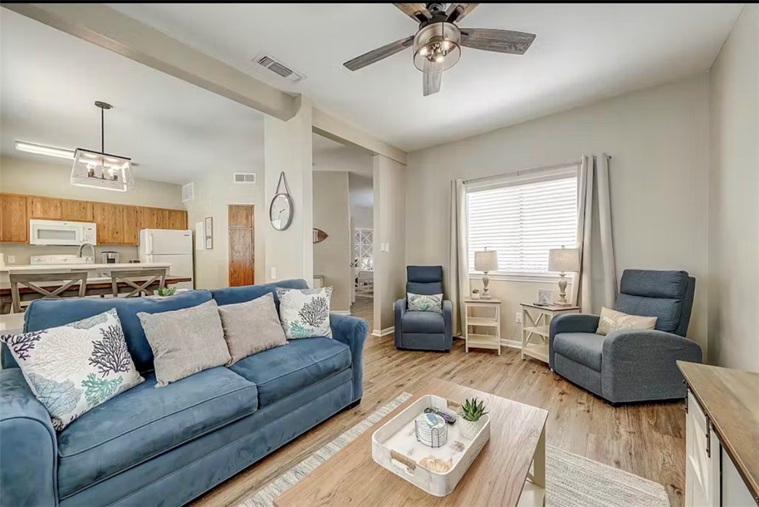 15010 Leeward Dr Unit 207 — photo