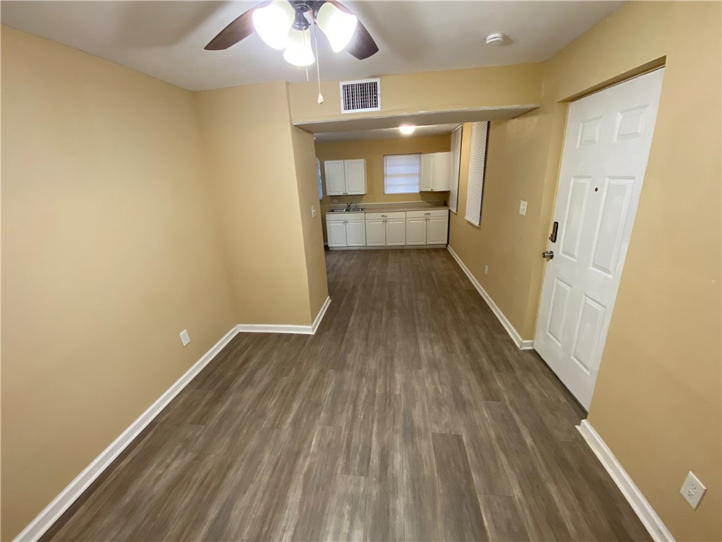 425 Skipper, Corpus Christi, TX 78418 — photo 3