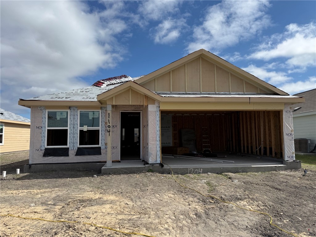 1104 Athena Dr — photo