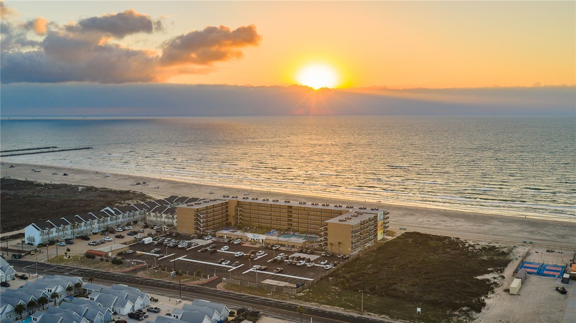 14810 Windward Dr Unit 203 — photo