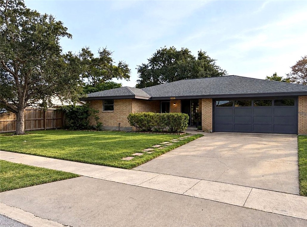 4425 Ohara Dr — photo