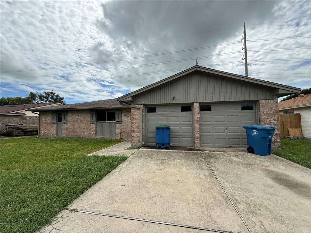 1807 Baffin Dr — photo