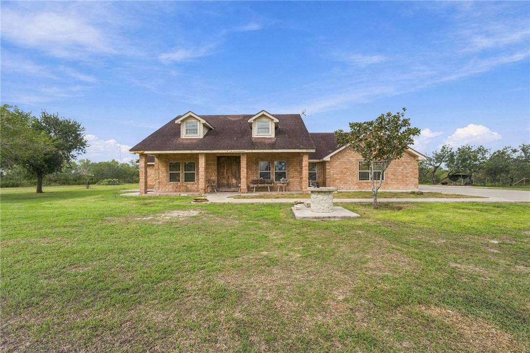 195 Carroll Loop, Alice, TX 78332 — photo 2