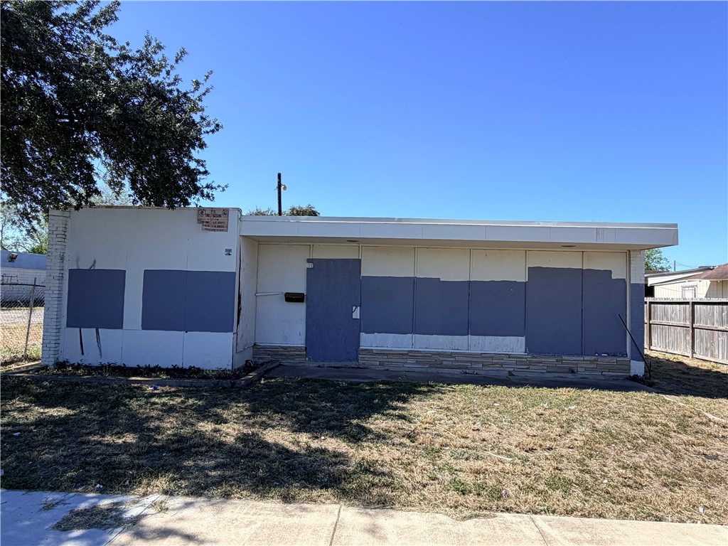 1609 S Brownlee Blvd — photo