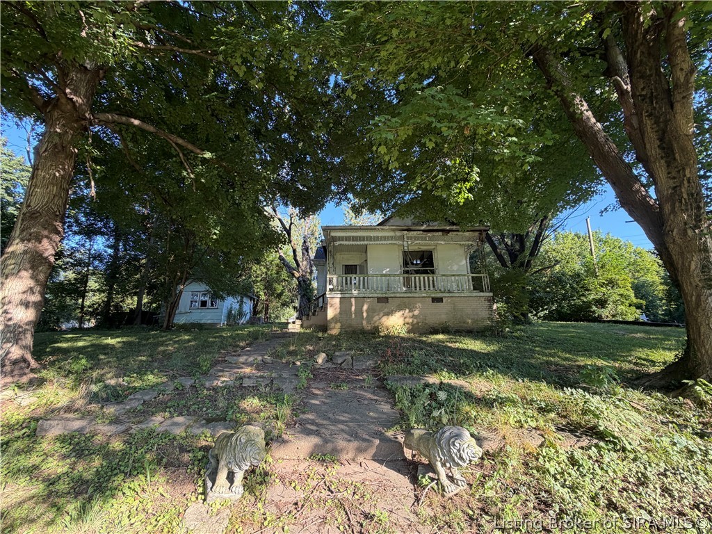620 Main Street — photo