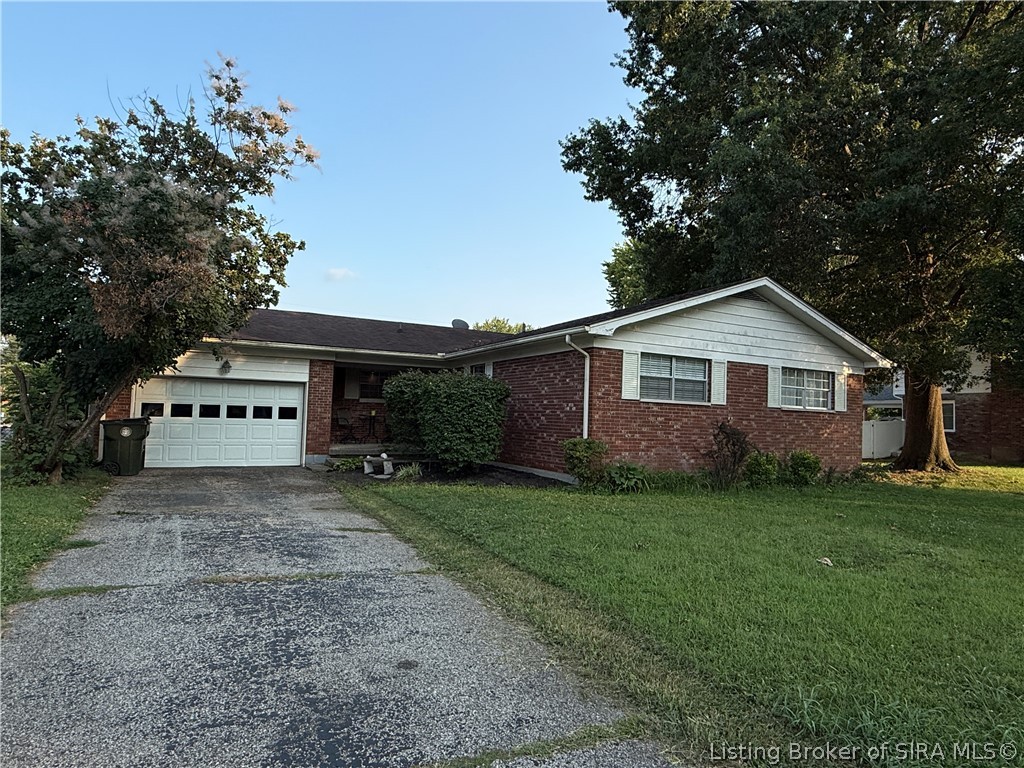 1018 Castlewood Drive — photo