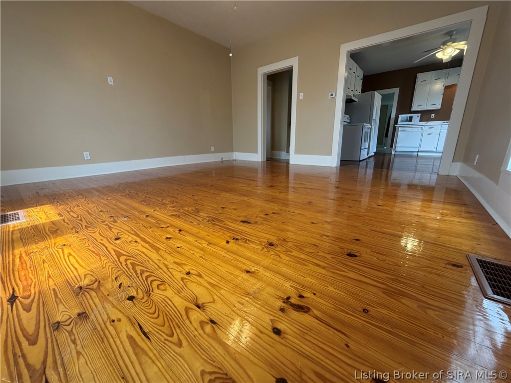 202 E Hackberry Street, Salem, IN 47167 — photo 3