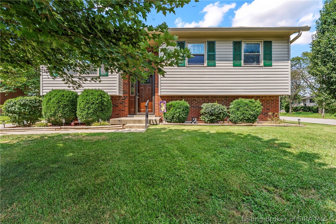 1402 Dove Drive — photo