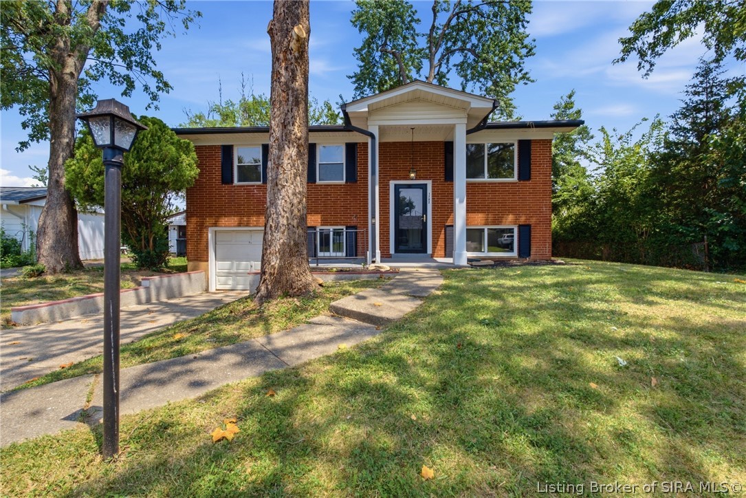 1702 Beaumont Drive — photo