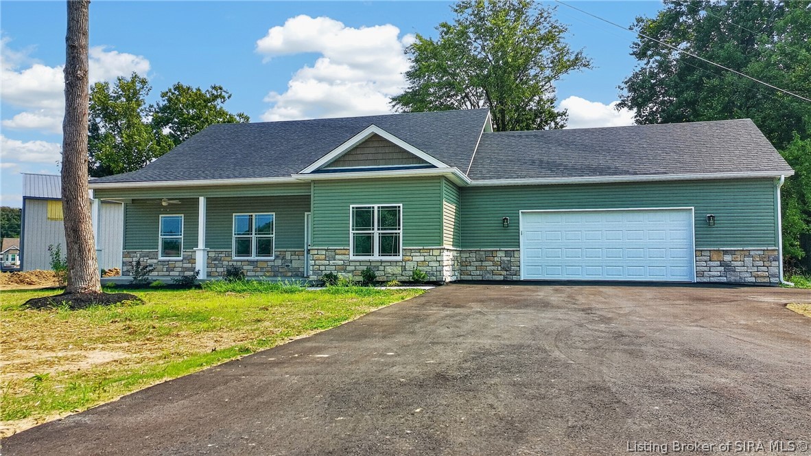 644 Lilac Circle — photo