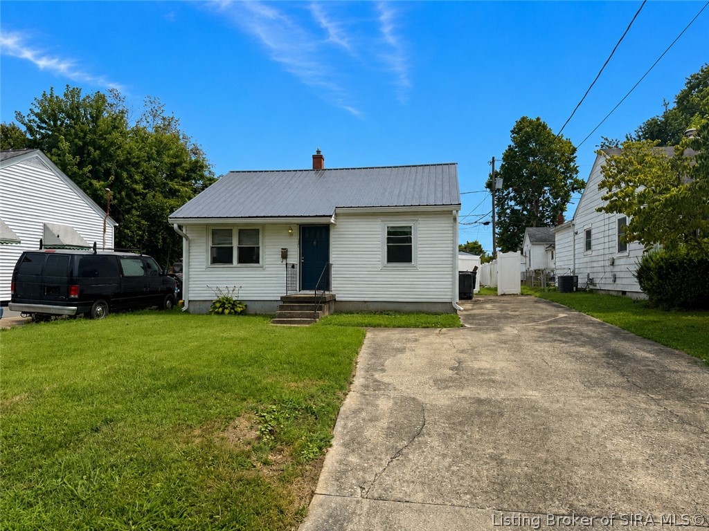 131 Adams Street — photo