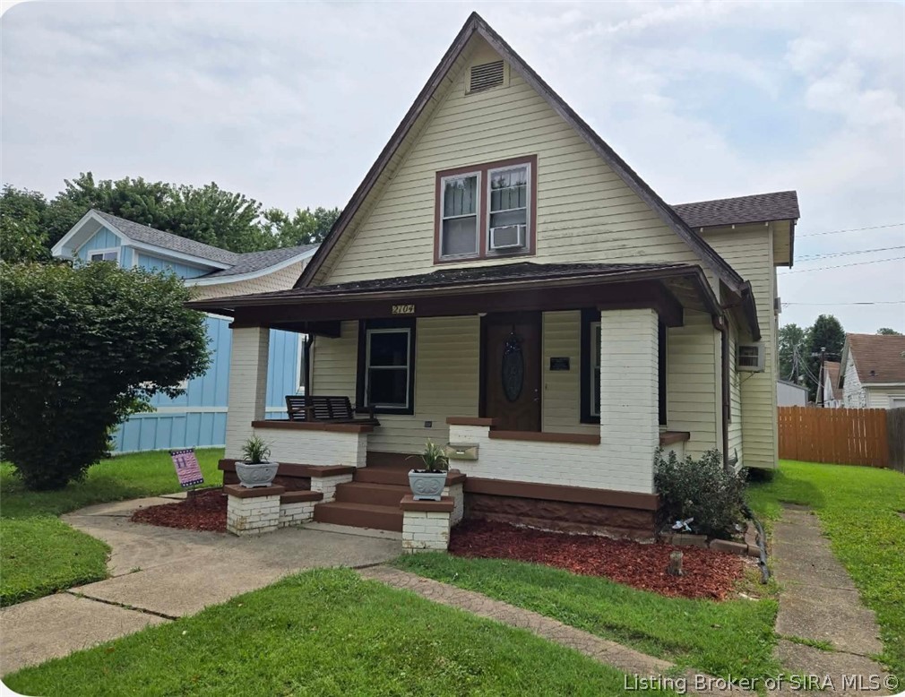 2104 Morton Avenue — photo