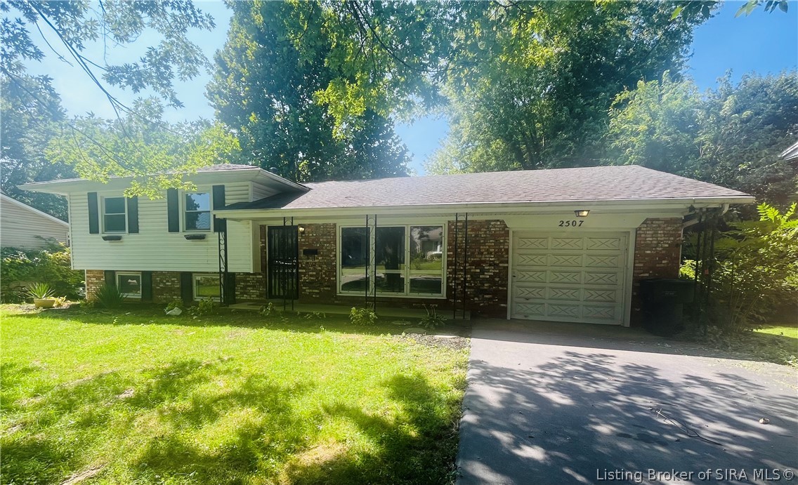 2507 Larkwood Drive — photo