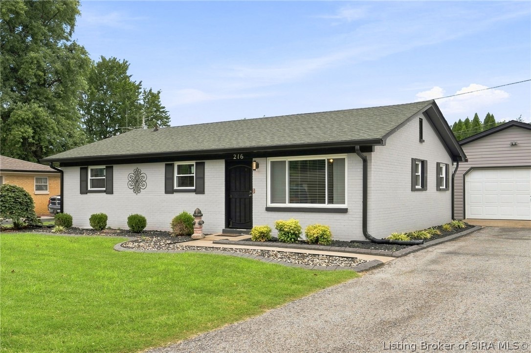 216 Catalpa Drive — photo