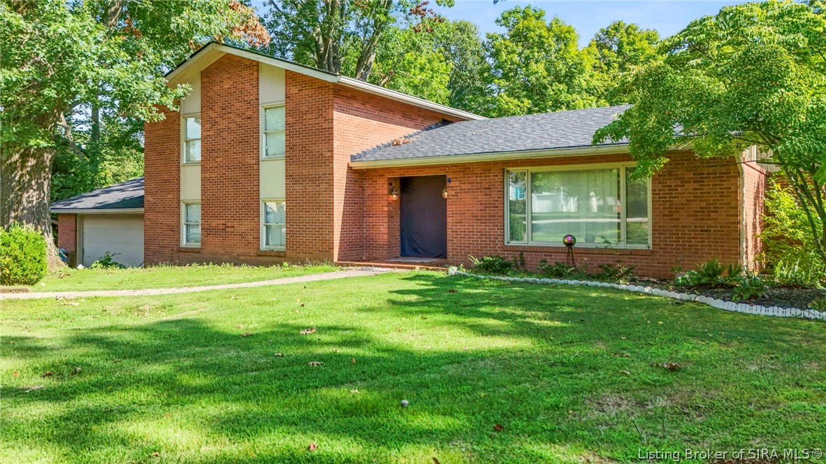 306 Fairmount Drive — photo