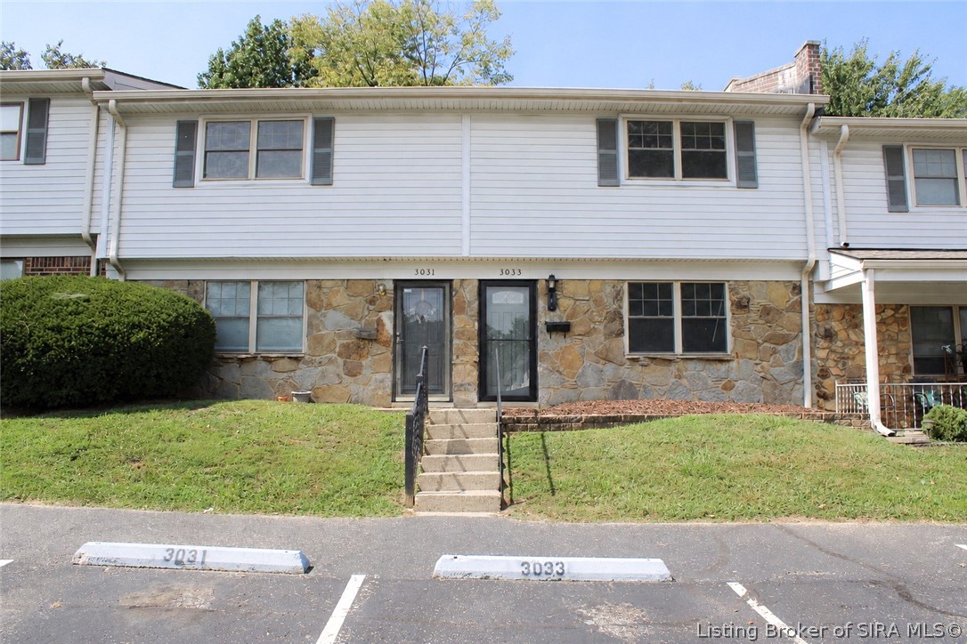 3033 Wooded Way — photo