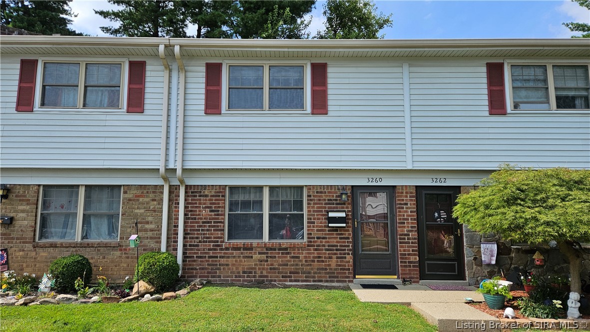 3260 Wooded Way — photo