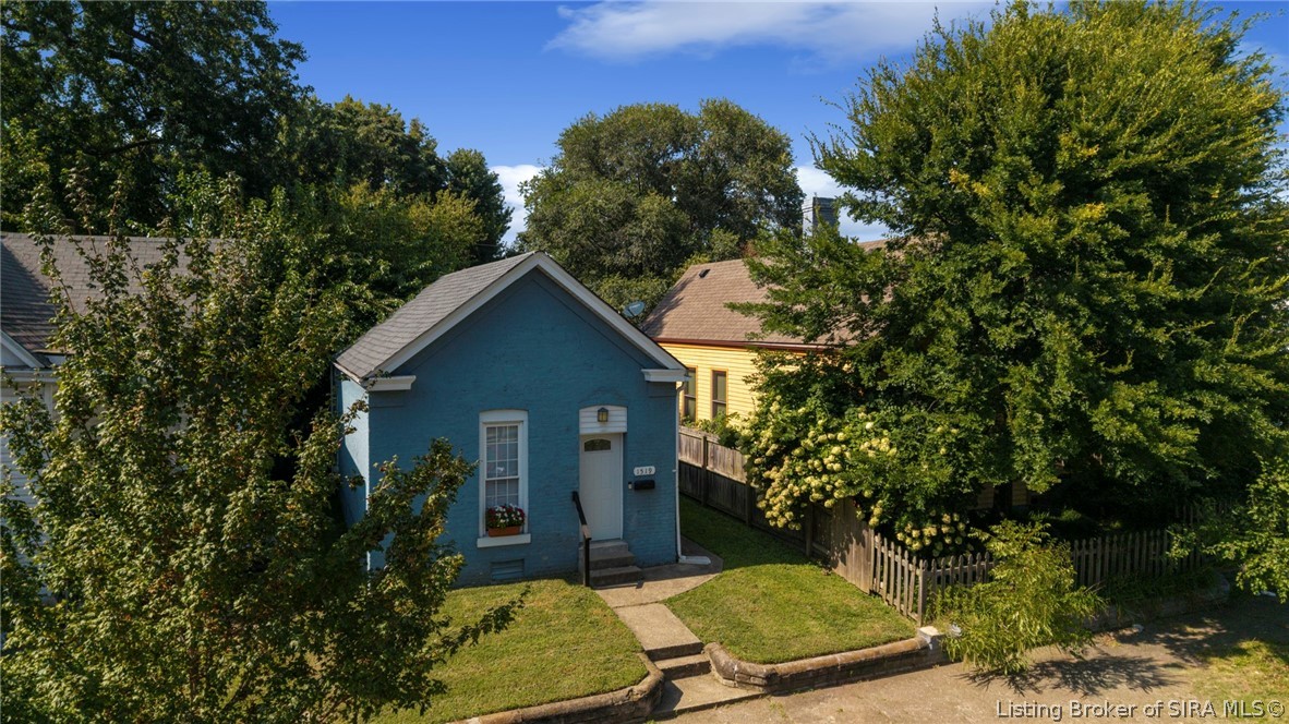 1519 E Elm Street — photo