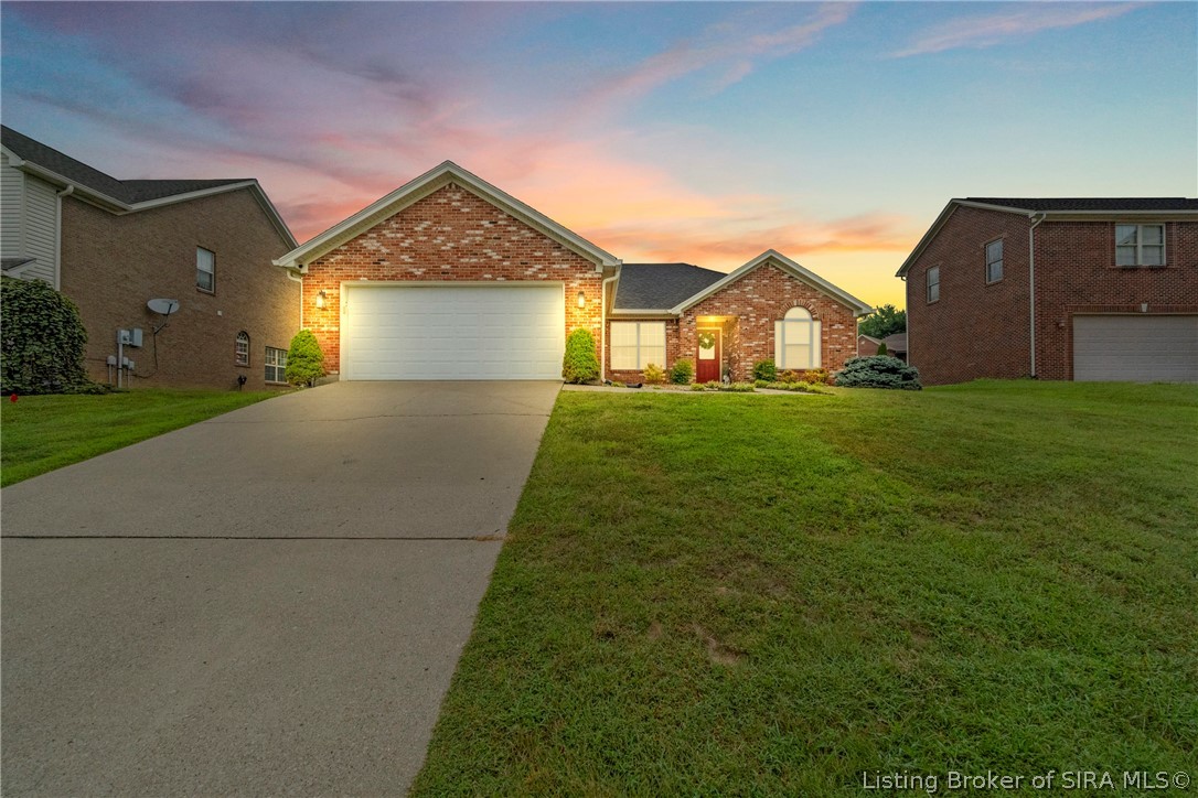 7904 Hollowview Drive — photo