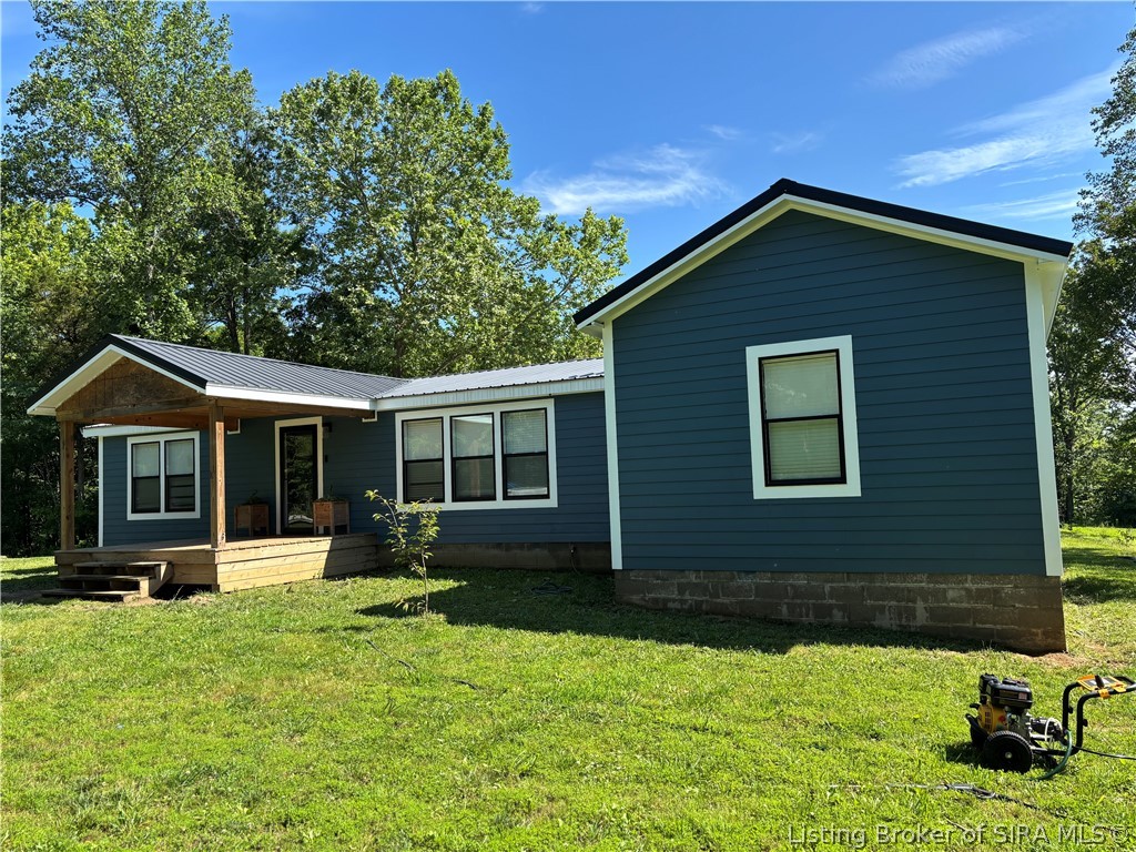 6909 E Shafer Ridge Road, Milltown, IN 47145