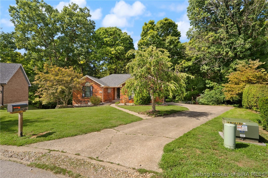 4637 Shady View Drive, Floyds Knobs, IN 47119 — photo 2