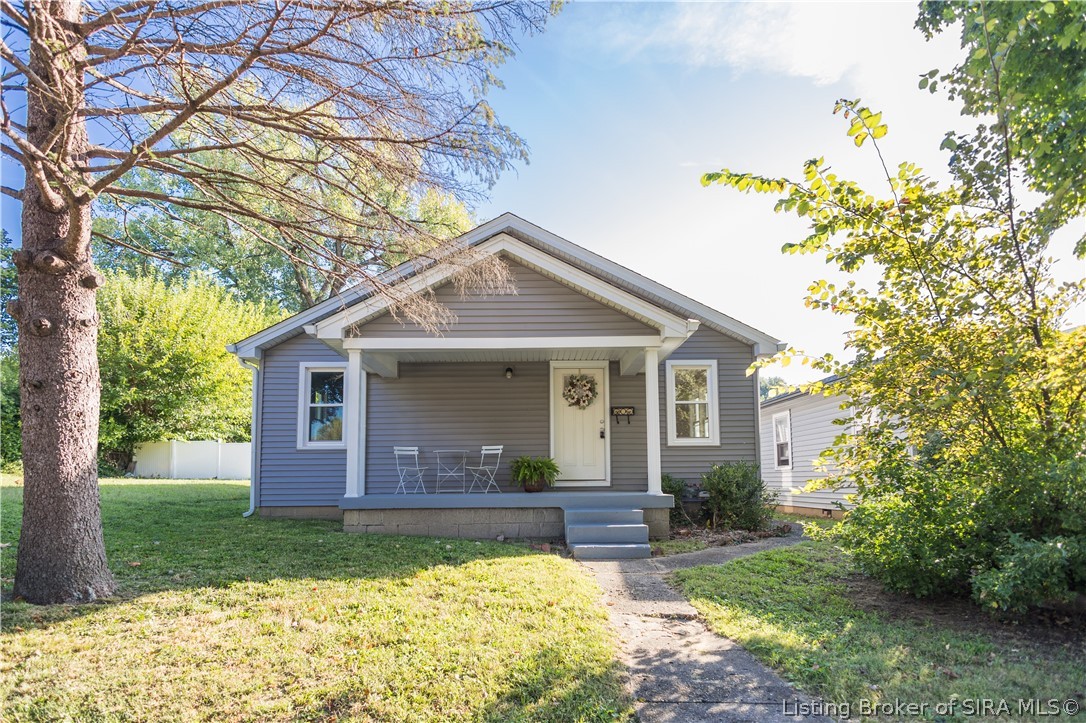 414 Cost Avenue — photo