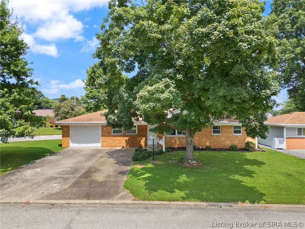 409 Wedgewood Drive — photo