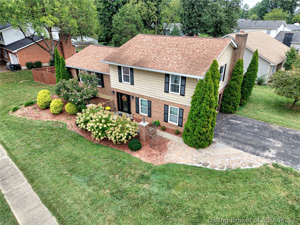 917 Castlewood Drive — photo