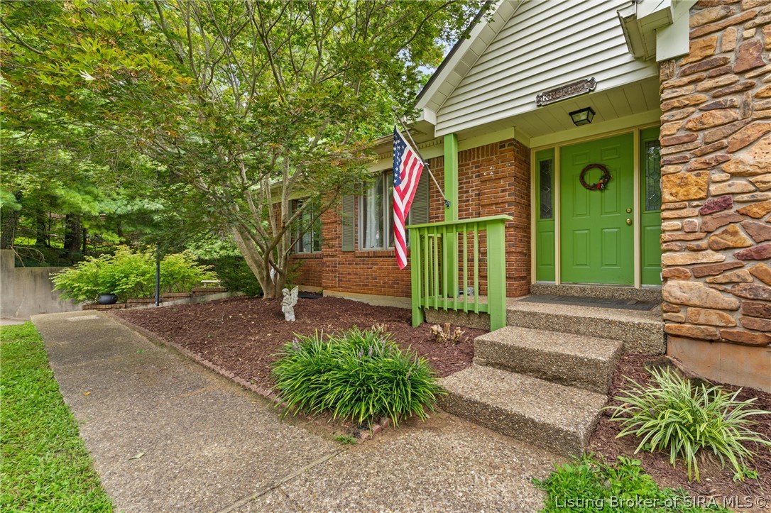 1105 Pinewood Drive — photo