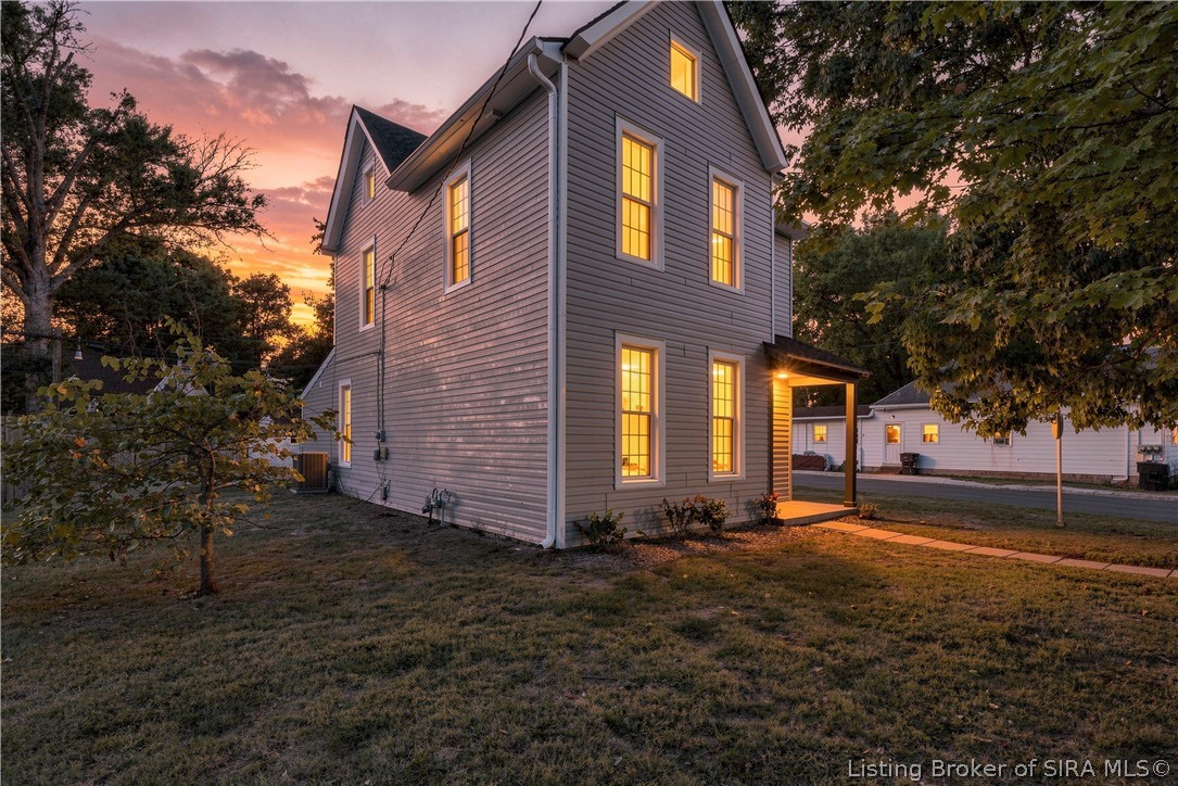 2402 Shelby Street — photo
